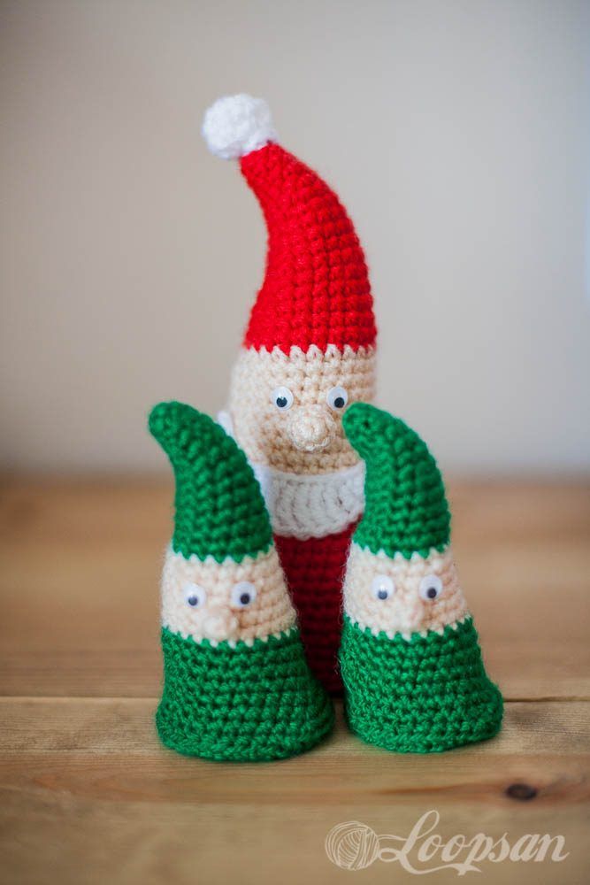 Santa and His Mini Elfus free crochet pattern by San