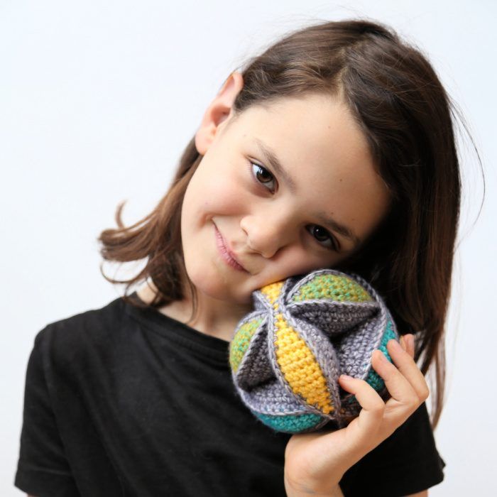 Crochet Amish Puzzle Ball free crochet pattern by Dedri Uys
