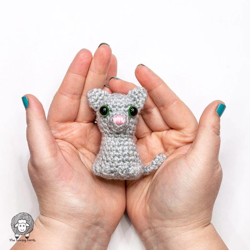 Easy Small Amigurumi Cat free crochet pattern by Ashley Parker