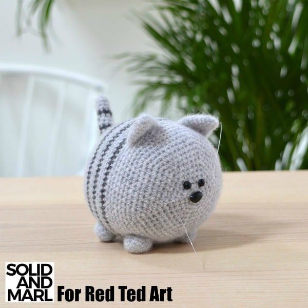 Easy Loaf Cat for Beginners free crochet pattern by Solid and Marl, shared on Red Ted Art