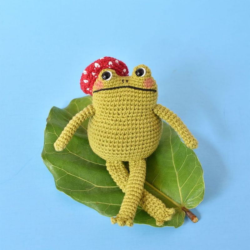 Fancy Frog free crochet pattern by Kristina Turner
