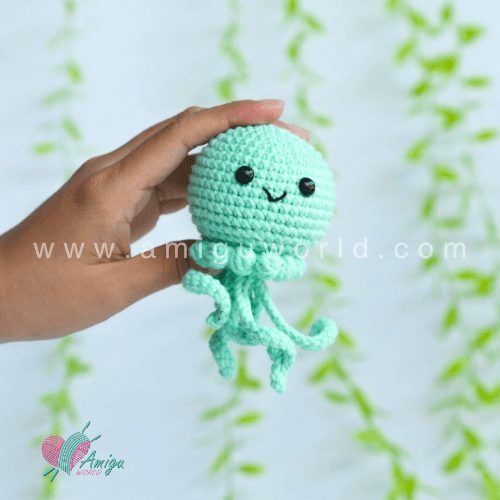 Jellyfish Amigurumi by AmiguWorld free crochet pattern by AmiguWorld