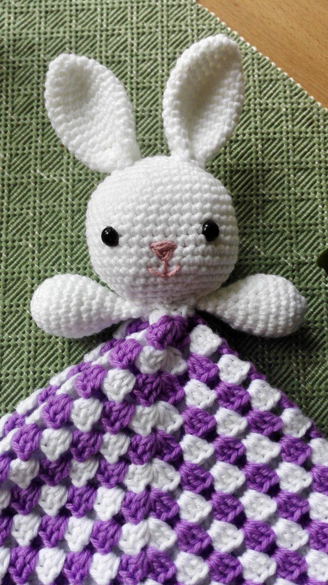 Bunny Lovey free crochet pattern by Katrine Klarer