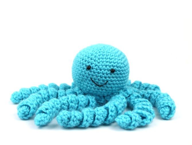 Octopus Amigurumi by StringyDingDing free crochet pattern by StringyDingDing