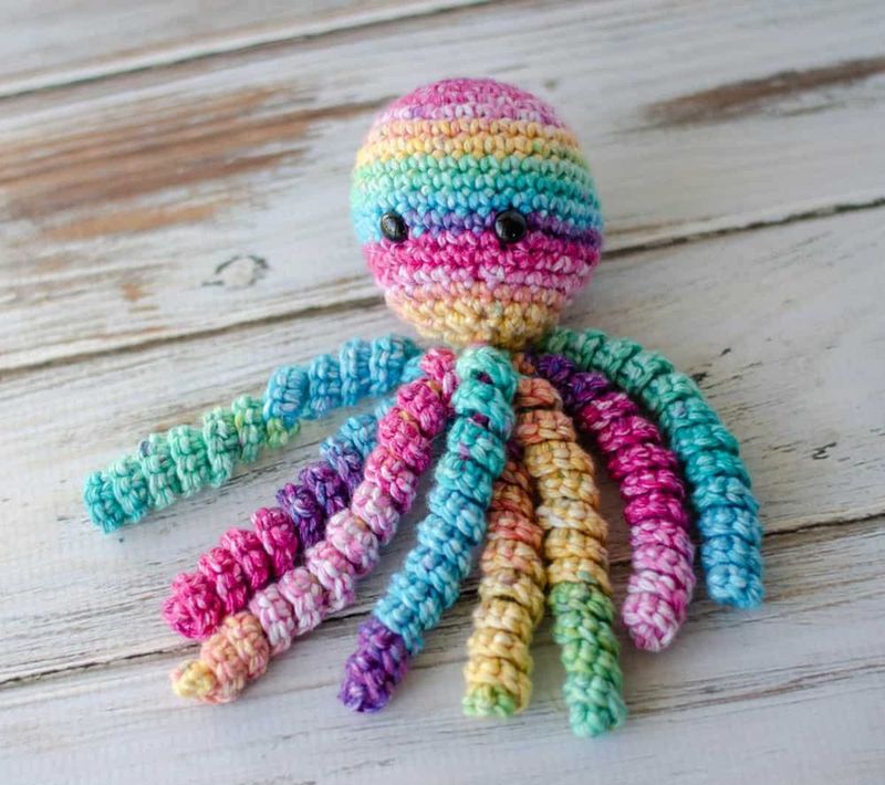 Crochet Octopus for Preemies free crochet pattern by Cheryl Bennett