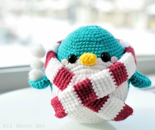 Snuggles the Penguin free crochet pattern by Stephanie Lau
