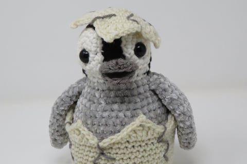 Hatching Penguin Chick free crochet pattern by Kati Brown