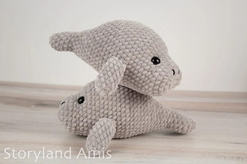 Marty the Manatee free crochet pattern by Holly Lanier