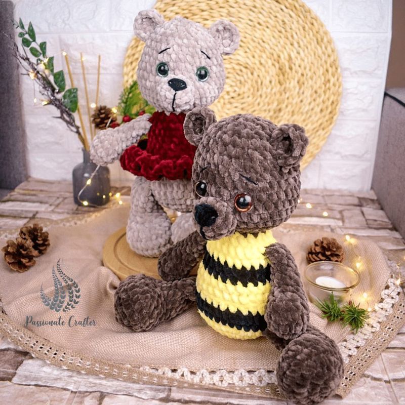 No-Sew Bear in a Skirt free crochet pattern by TJ