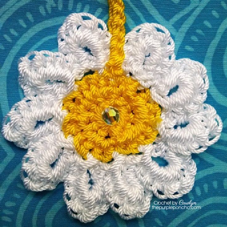 Daisy Flower Keychain free crochet pattern by Carolyn