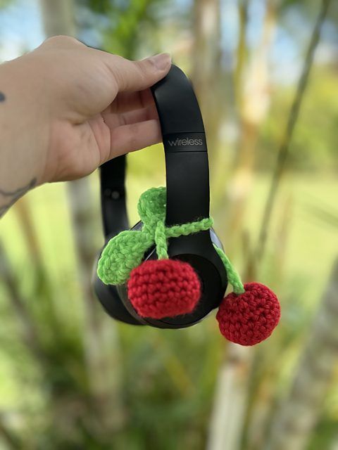 Cherry free crochet pattern by Janessa Urra