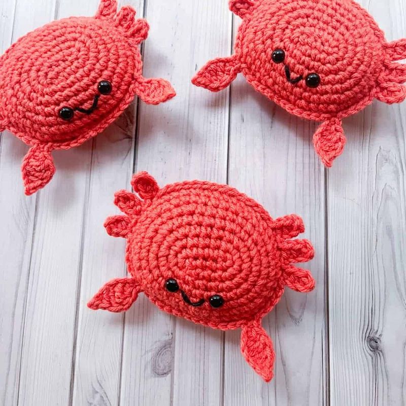 Crochet Crab free crochet pattern by Kimberly Arenas